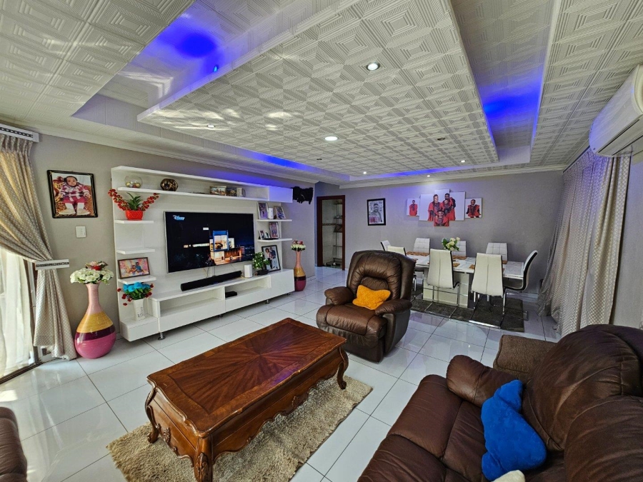 5 Bedroom Property for Sale in Booysens Gauteng