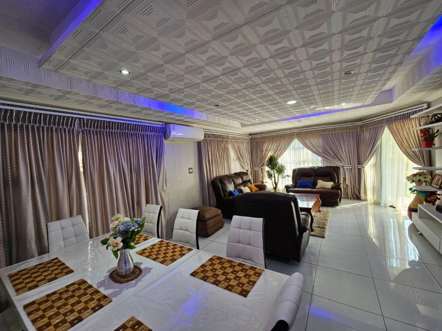 5 Bedroom Property for Sale in Booysens Gauteng