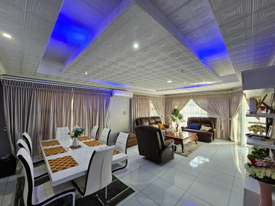 5 Bedroom Property for Sale in Booysens Gauteng
