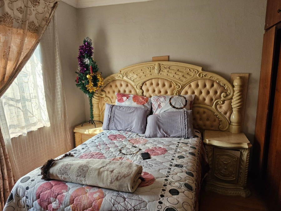 5 Bedroom Property for Sale in Booysens Gauteng