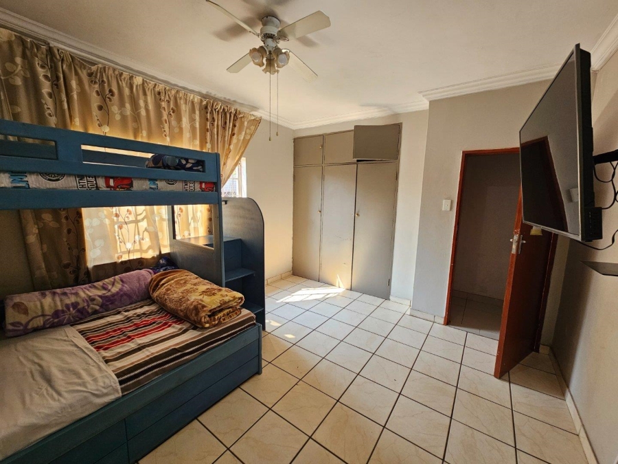 5 Bedroom Property for Sale in Booysens Gauteng