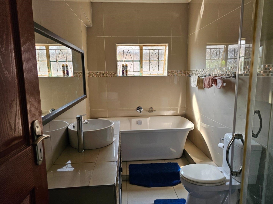 5 Bedroom Property for Sale in Booysens Gauteng