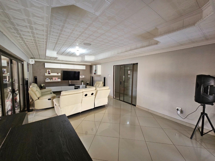 5 Bedroom Property for Sale in Booysens Gauteng