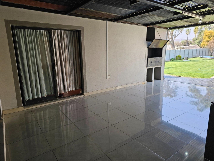 5 Bedroom Property for Sale in Booysens Gauteng