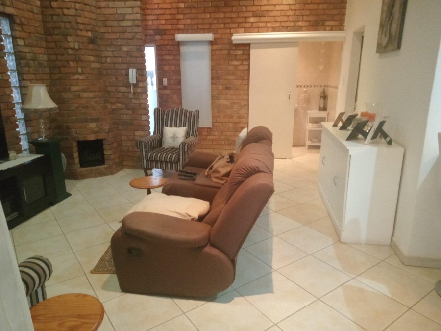 4 Bedroom Property for Sale in Magalieskruin Gauteng