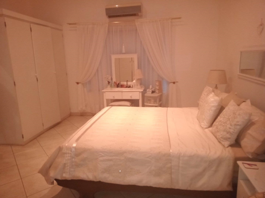 4 Bedroom Property for Sale in Magalieskruin Gauteng