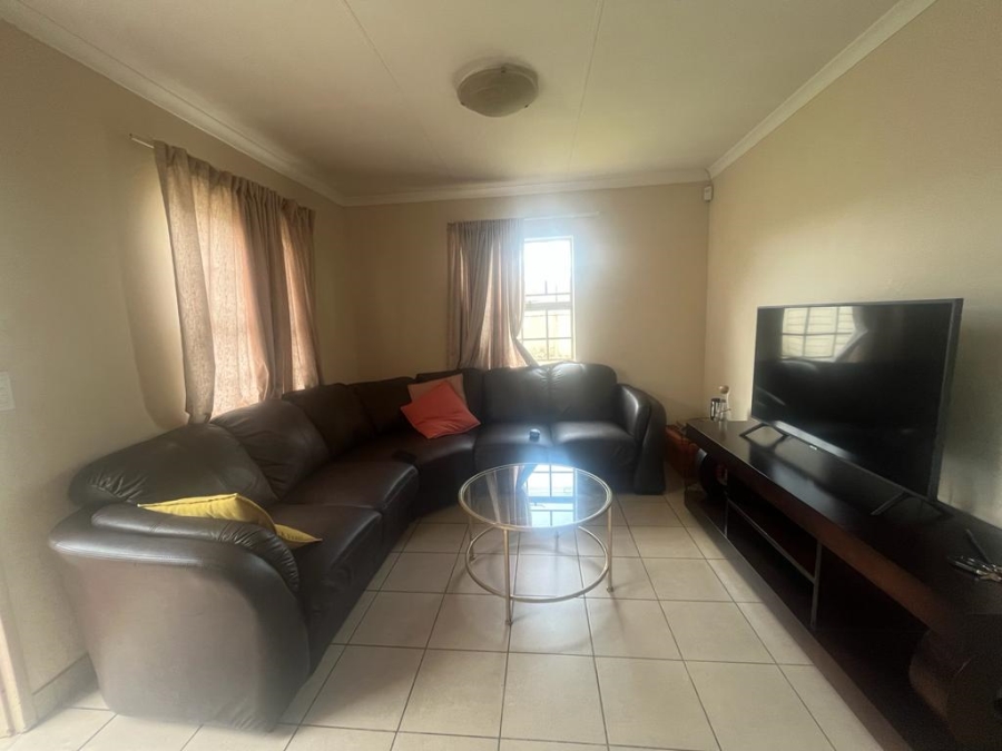 3 Bedroom Property for Sale in Olievenhoutbosch Gauteng
