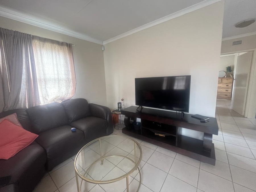 3 Bedroom Property for Sale in Olievenhoutbosch Gauteng