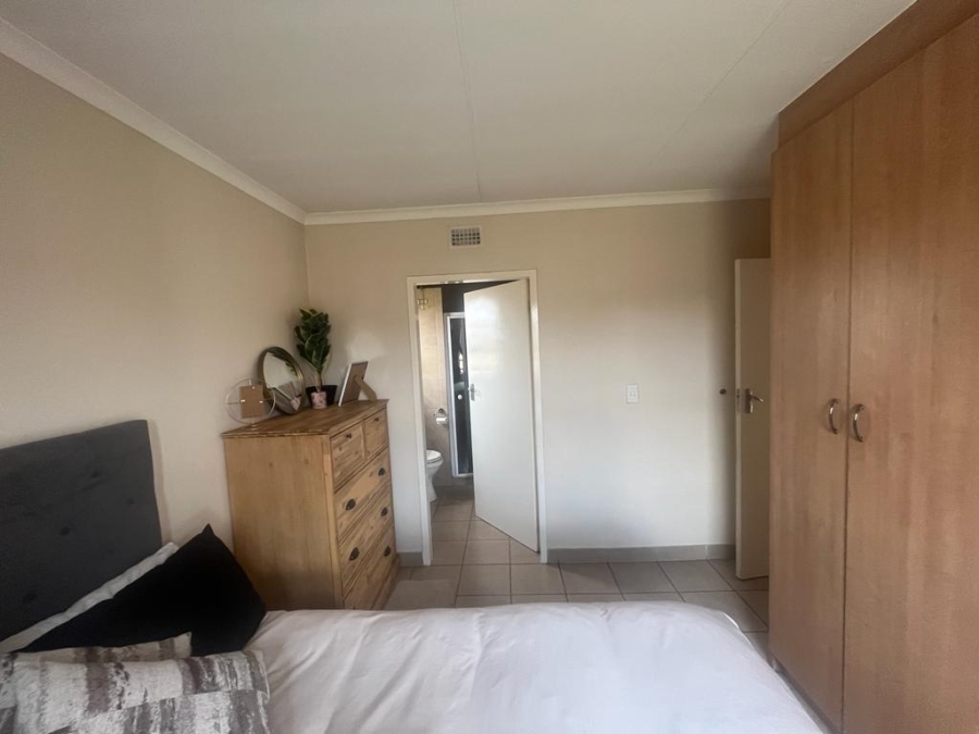 3 Bedroom Property for Sale in Olievenhoutbosch Gauteng