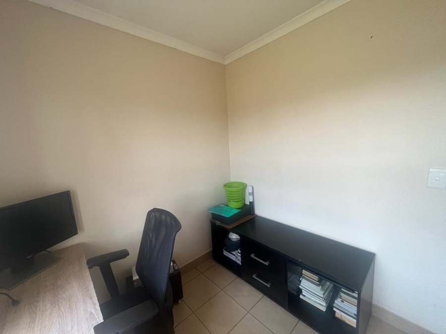 3 Bedroom Property for Sale in Olievenhoutbosch Gauteng