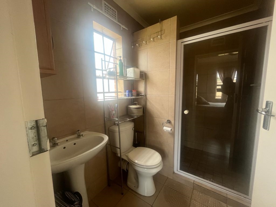 3 Bedroom Property for Sale in Olievenhoutbosch Gauteng