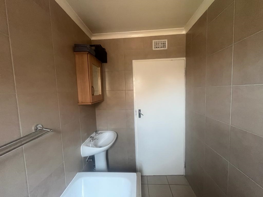 3 Bedroom Property for Sale in Olievenhoutbosch Gauteng