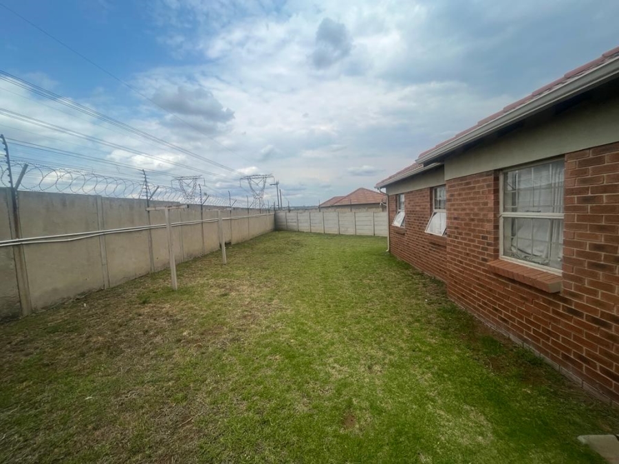 3 Bedroom Property for Sale in Olievenhoutbosch Gauteng