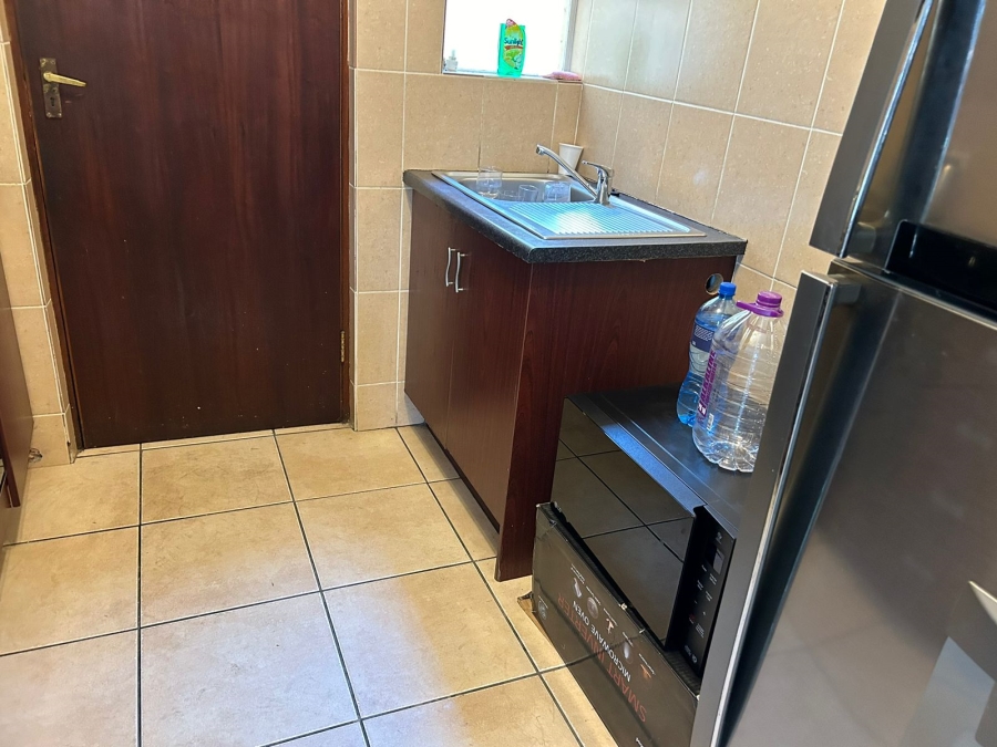 2 Bedroom Property for Sale in Aeroton Gauteng