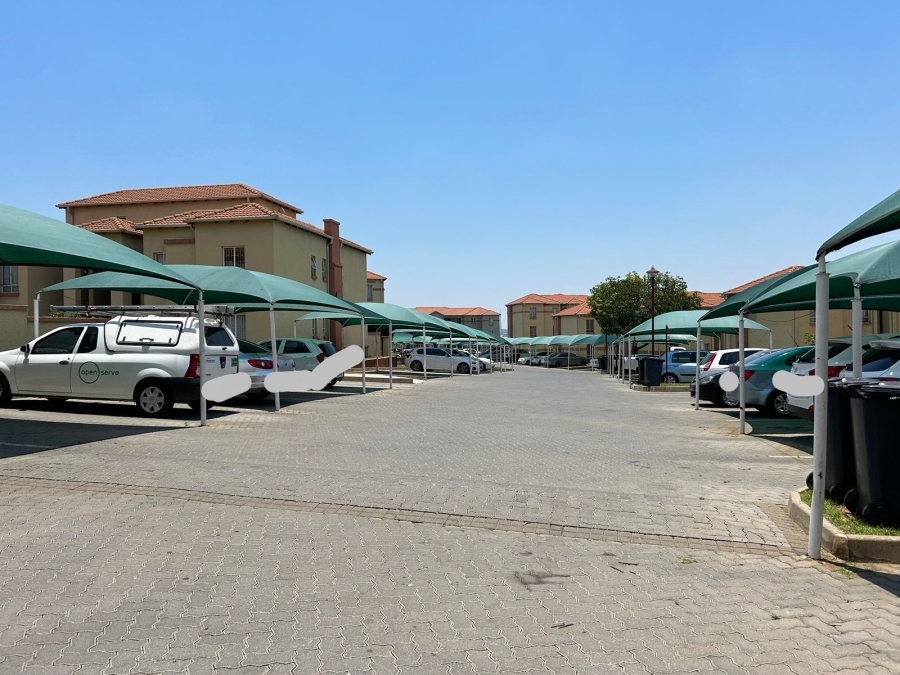 2 Bedroom Property for Sale in Aeroton Gauteng