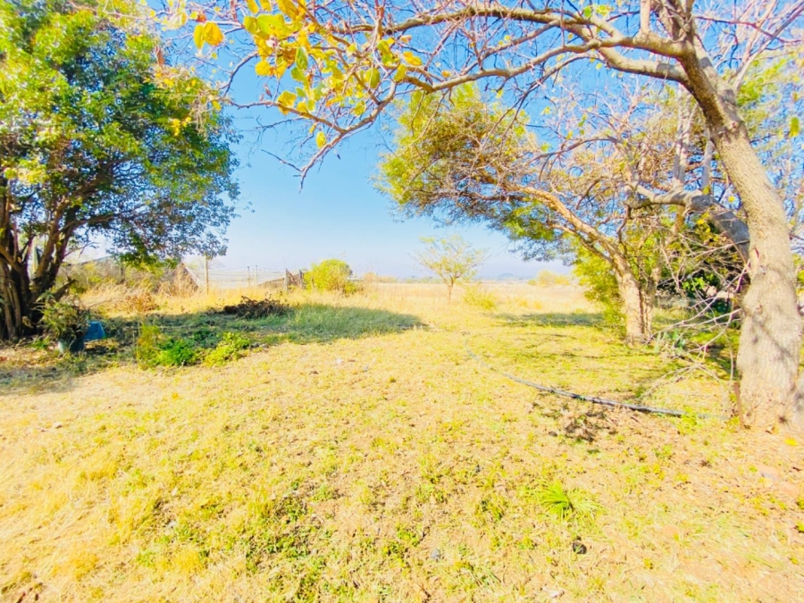 2 Bedroom Property for Sale in Haakdoornboom Gauteng