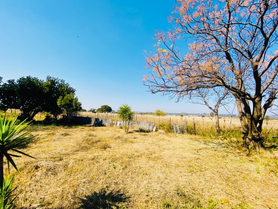2 Bedroom Property for Sale in Haakdoornboom Gauteng