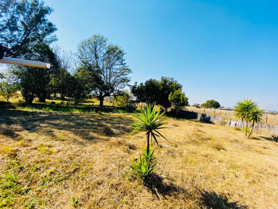 2 Bedroom Property for Sale in Haakdoornboom Gauteng
