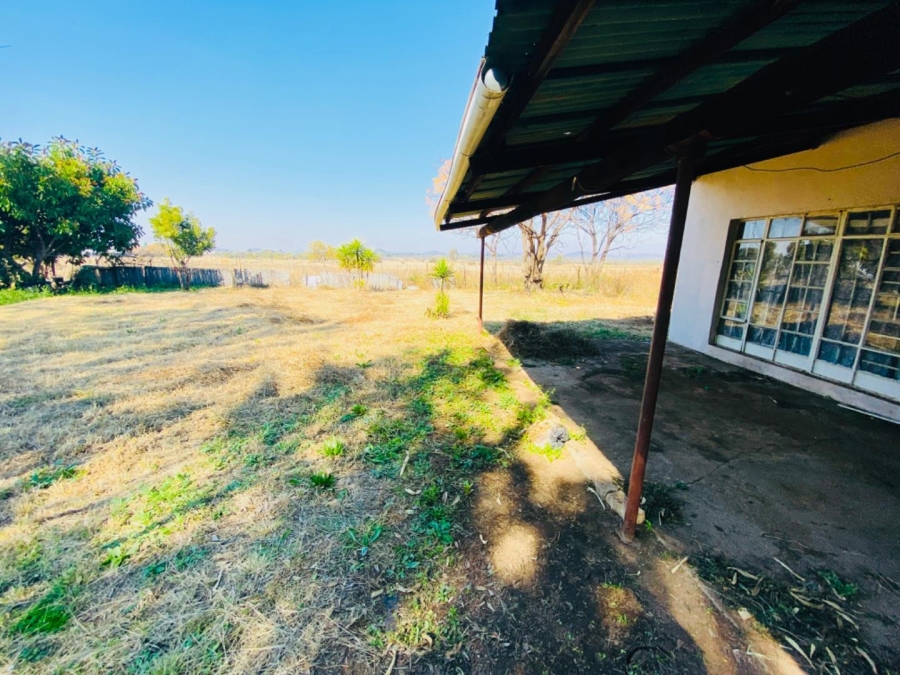 2 Bedroom Property for Sale in Haakdoornboom Gauteng