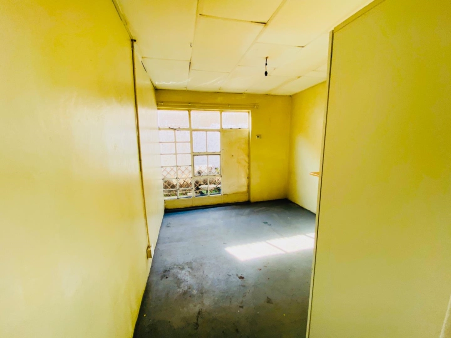 2 Bedroom Property for Sale in Haakdoornboom Gauteng