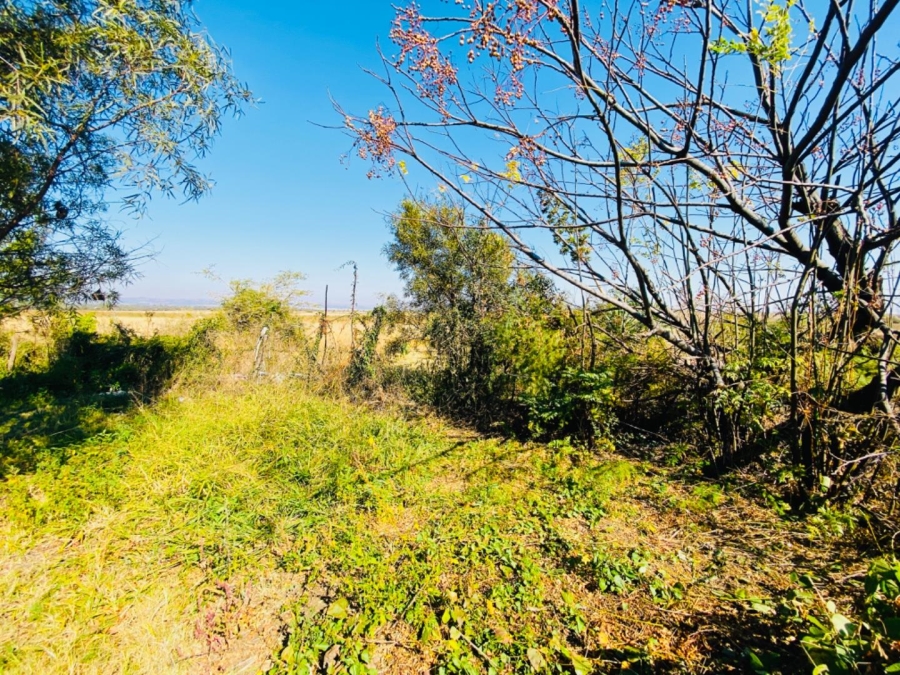 2 Bedroom Property for Sale in Haakdoornboom Gauteng