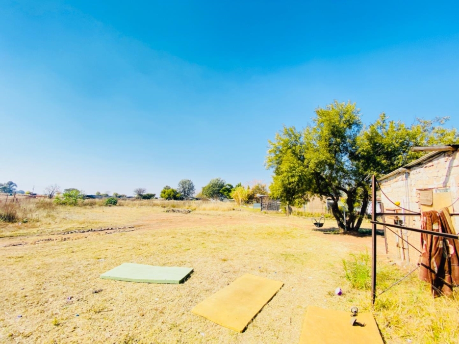2 Bedroom Property for Sale in Haakdoornboom Gauteng