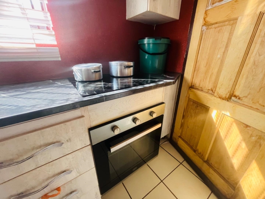 2 Bedroom Property for Sale in Soshanguve A Gauteng