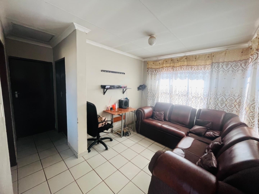 2 Bedroom Property for Sale in Soshanguve A Gauteng