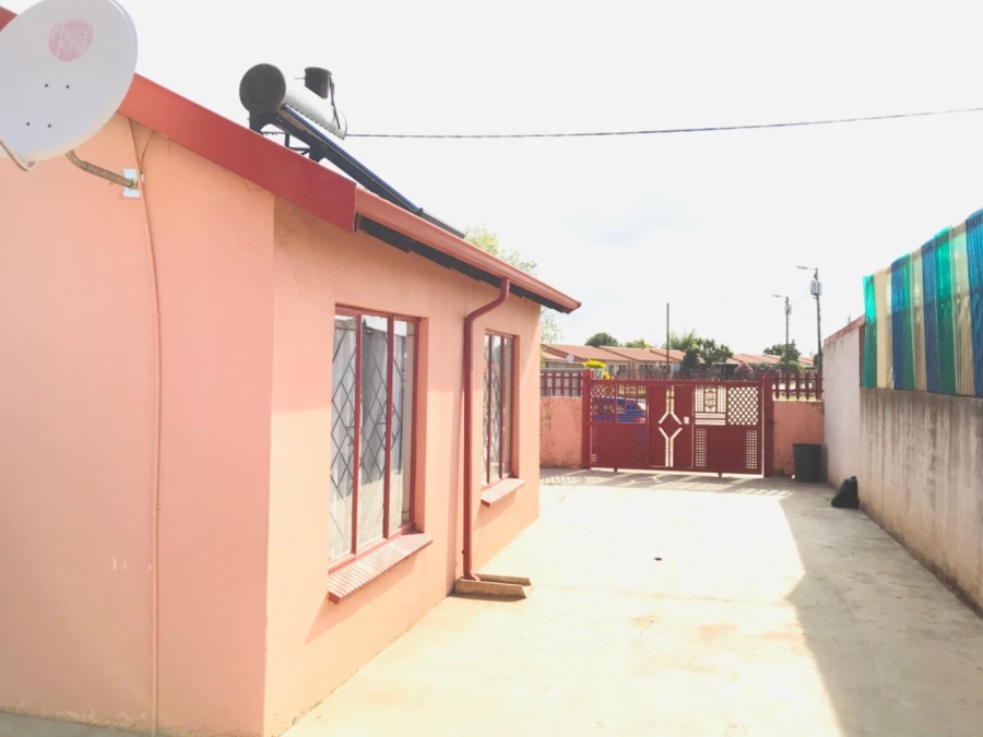 2 Bedroom Property for Sale in Soshanguve B Gauteng
