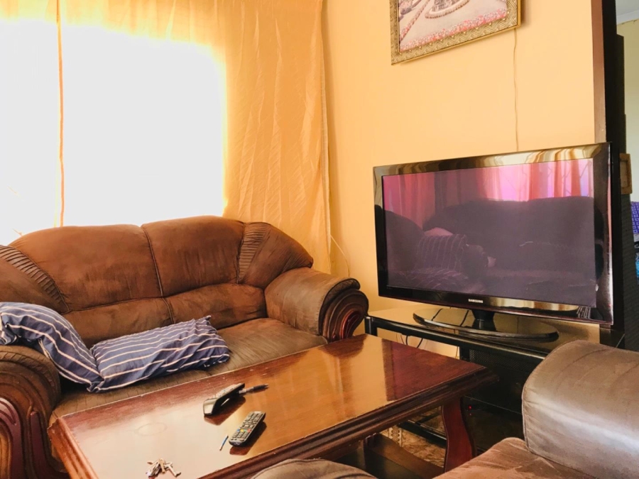 2 Bedroom Property for Sale in Soshanguve B Gauteng