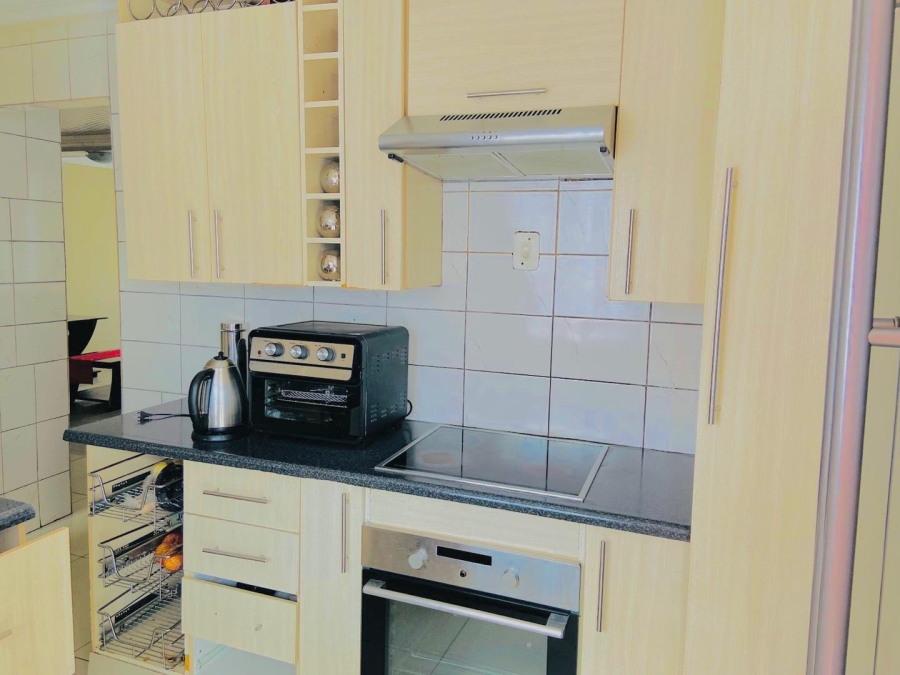 3 Bedroom Property for Sale in Soshanguve JJ Gauteng