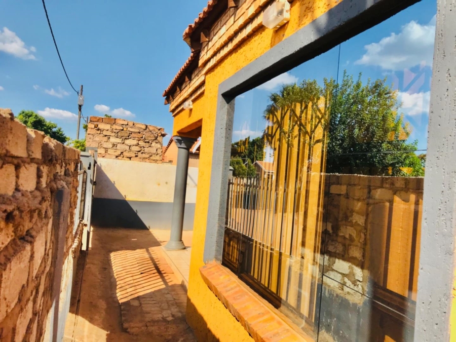 3 Bedroom Property for Sale in Soshanguve South Gauteng
