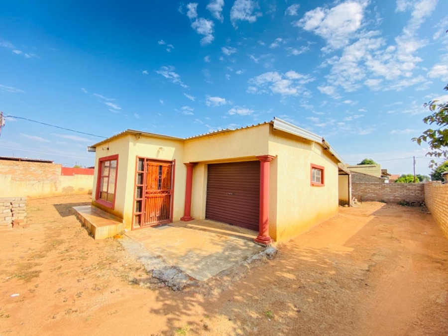 2 Bedroom Property for Sale in Soshanguve S Gauteng
