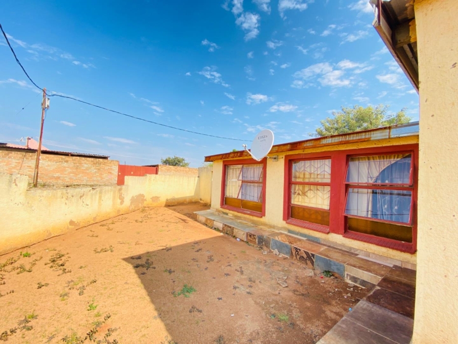 2 Bedroom Property for Sale in Soshanguve S Gauteng