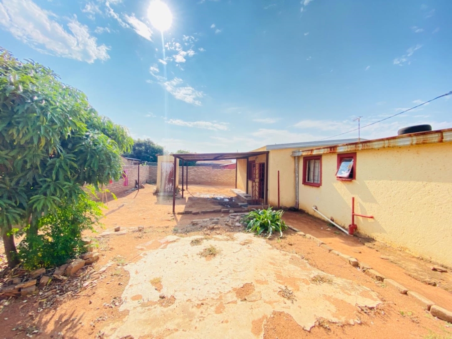 2 Bedroom Property for Sale in Soshanguve S Gauteng