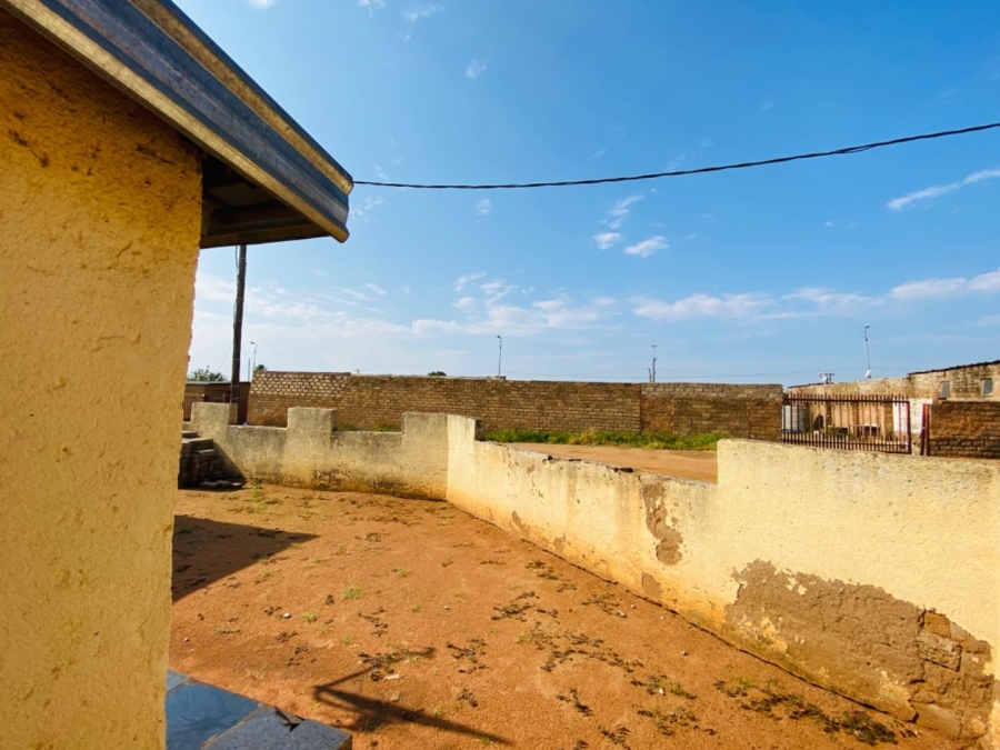 2 Bedroom Property for Sale in Soshanguve S Gauteng