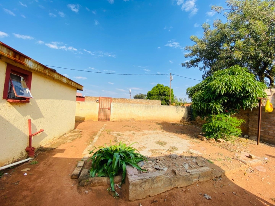 2 Bedroom Property for Sale in Soshanguve S Gauteng