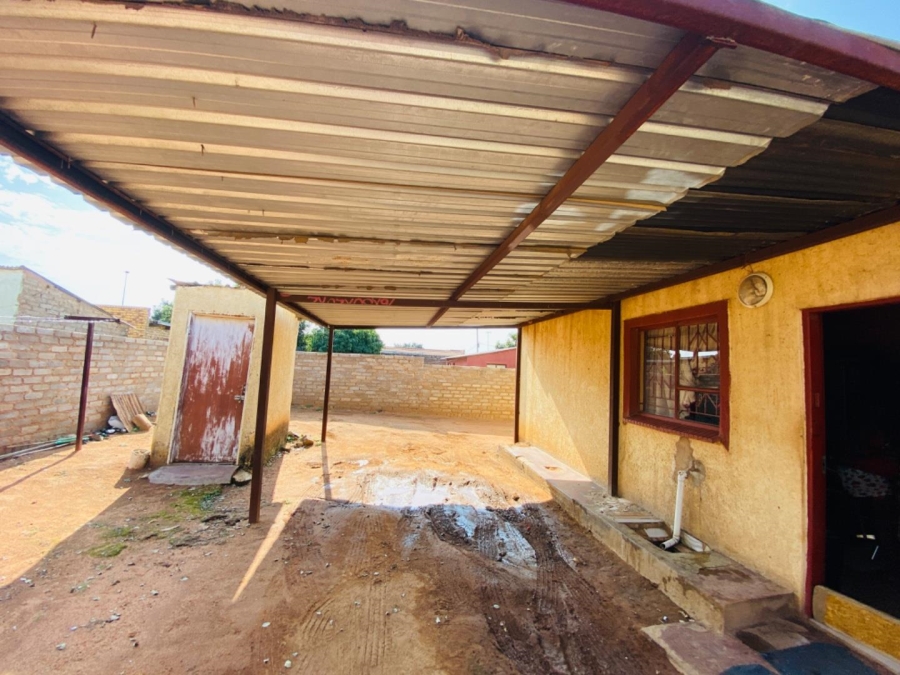 2 Bedroom Property for Sale in Soshanguve S Gauteng