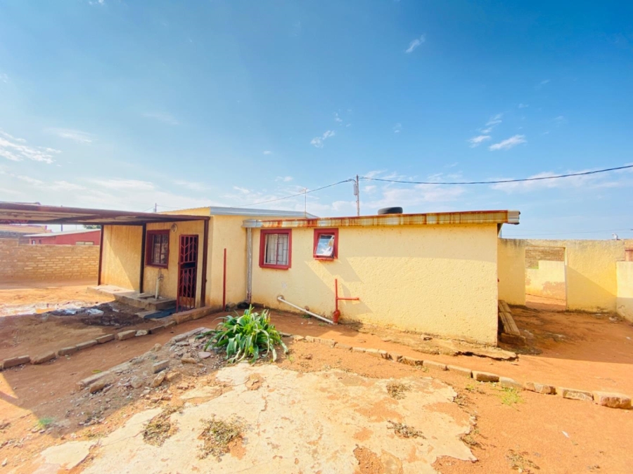 2 Bedroom Property for Sale in Soshanguve S Gauteng