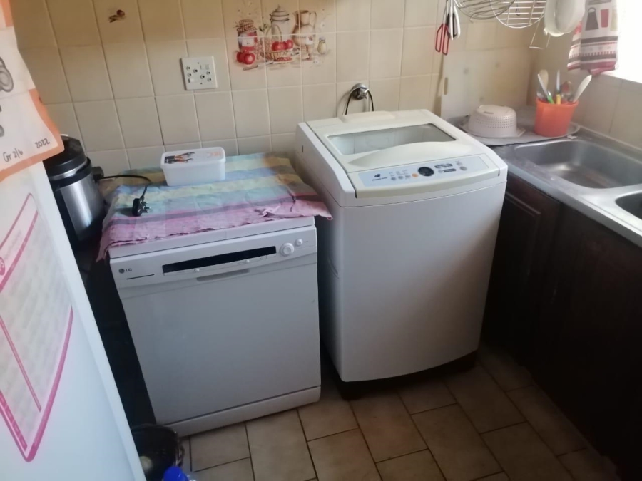 3 Bedroom Property for Sale in Ninapark Gauteng