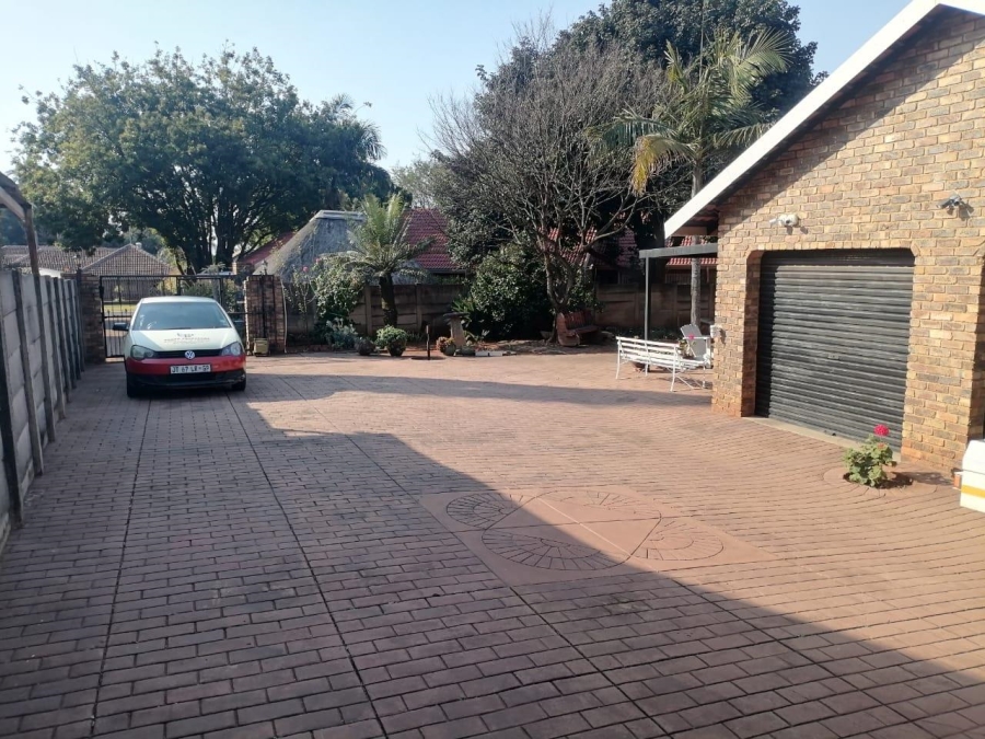3 Bedroom Property for Sale in Ninapark Gauteng