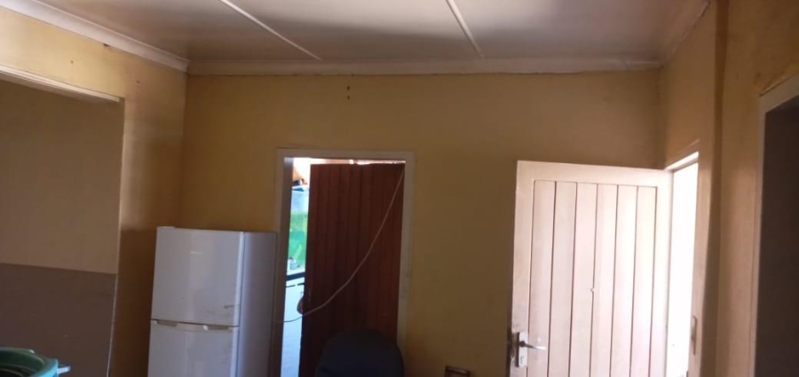 5 Bedroom Property for Sale in Atteridgeville Gauteng