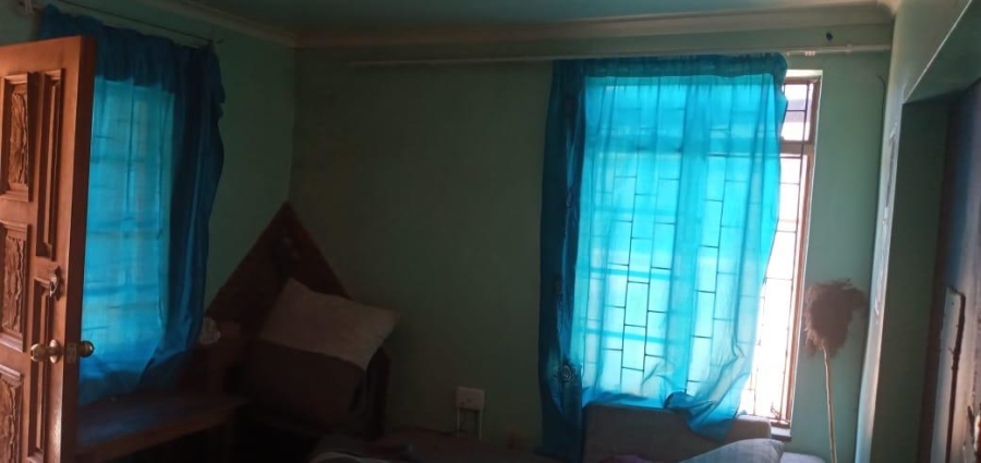 5 Bedroom Property for Sale in Atteridgeville Gauteng