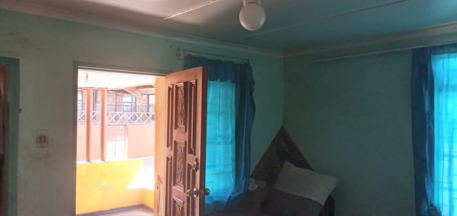 5 Bedroom Property for Sale in Atteridgeville Gauteng