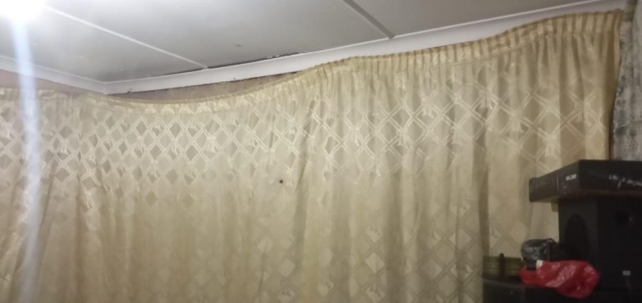 5 Bedroom Property for Sale in Atteridgeville Gauteng