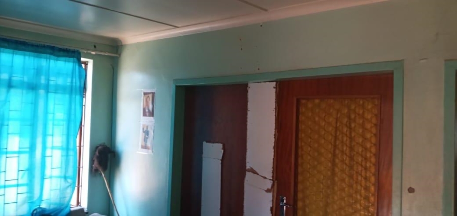 5 Bedroom Property for Sale in Atteridgeville Gauteng