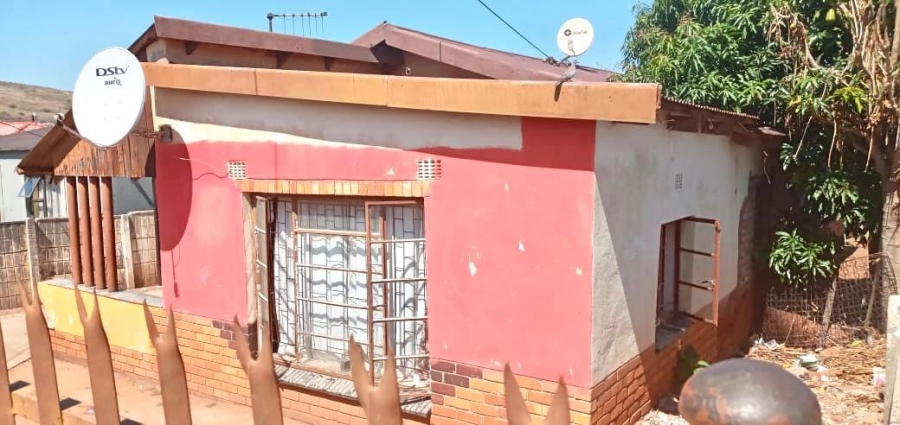 5 Bedroom Property for Sale in Atteridgeville Gauteng