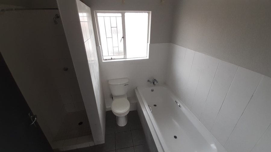 To Let 2 Bedroom Property for Rent in Meyersdal Gauteng