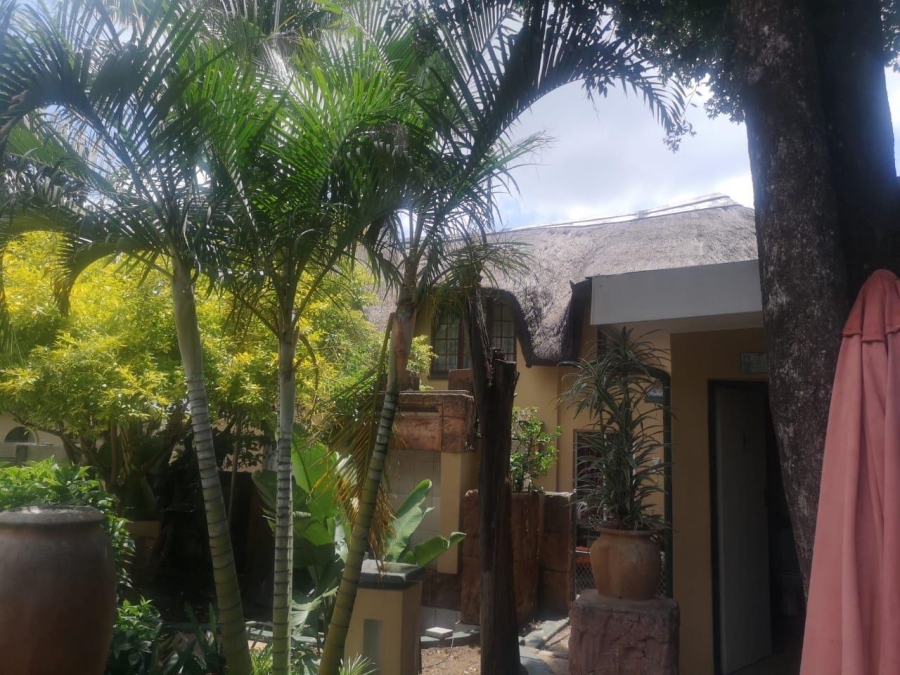 6 Bedroom Property for Sale in Gezina Gauteng