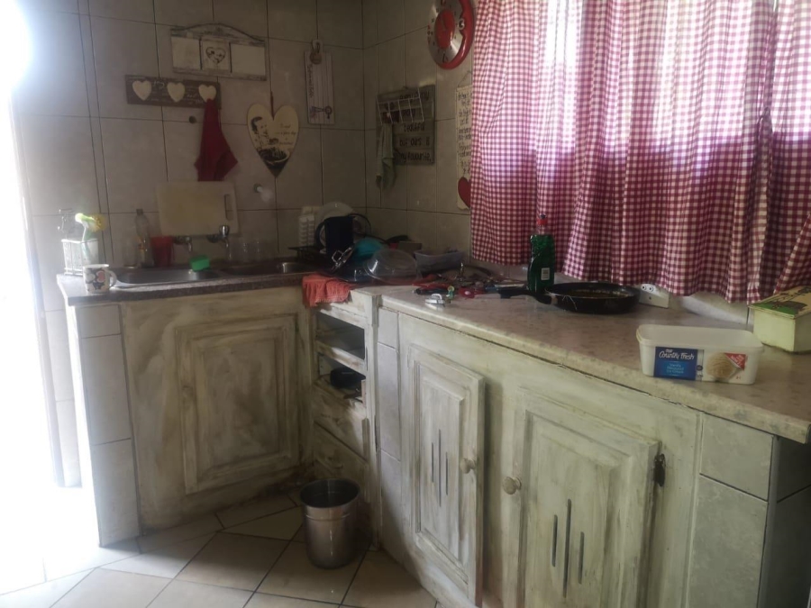 6 Bedroom Property for Sale in Gezina Gauteng